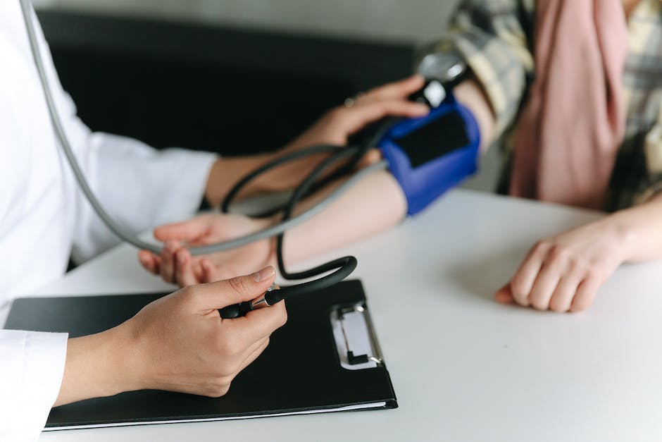 Beim Blutdruckmessen: Bedeutung von Sys & Dia