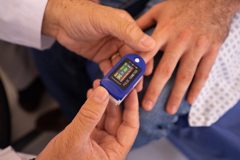 Bildschirm mit Blutdruckmessgerät zeigen